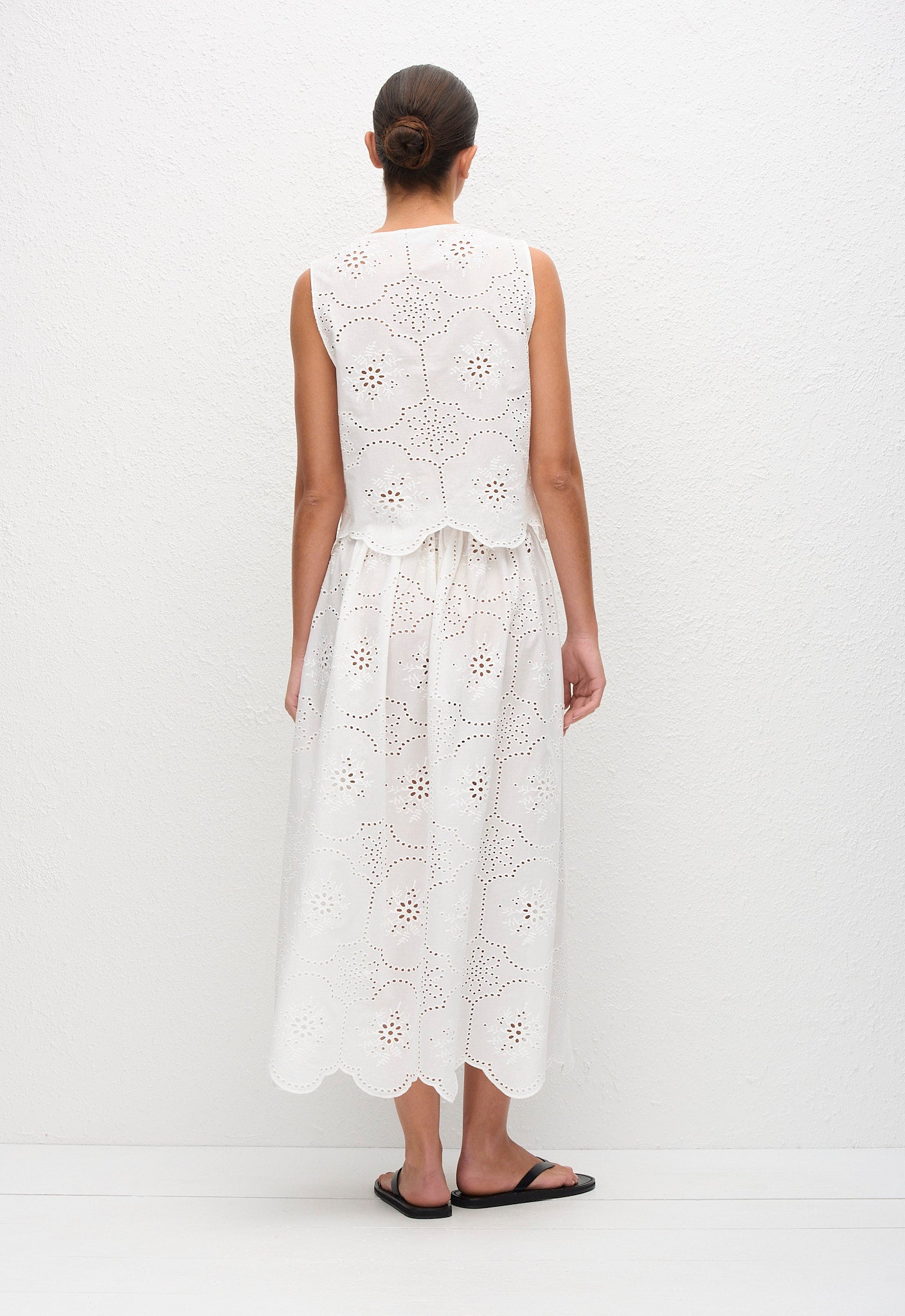 Broderie Tie Blouse - White - Matteau
