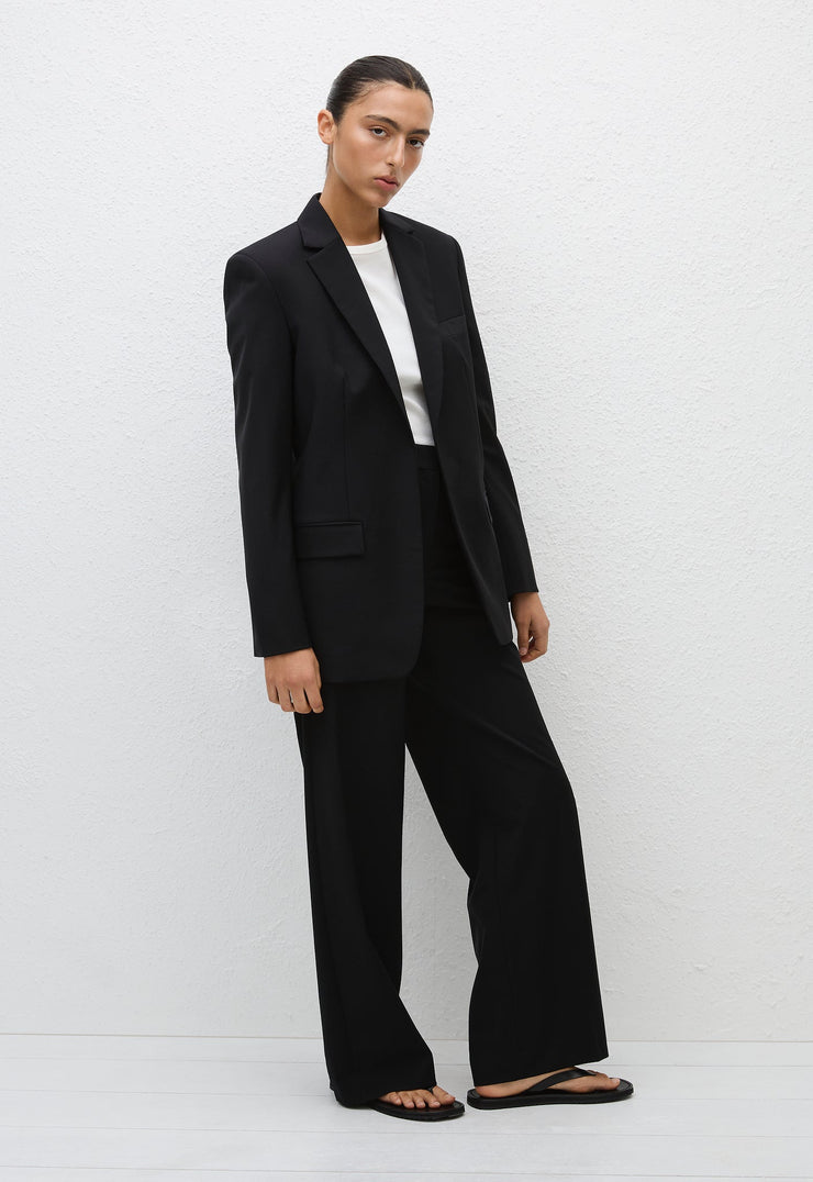 Relaxed Tailored Blazer - Black - Matteau