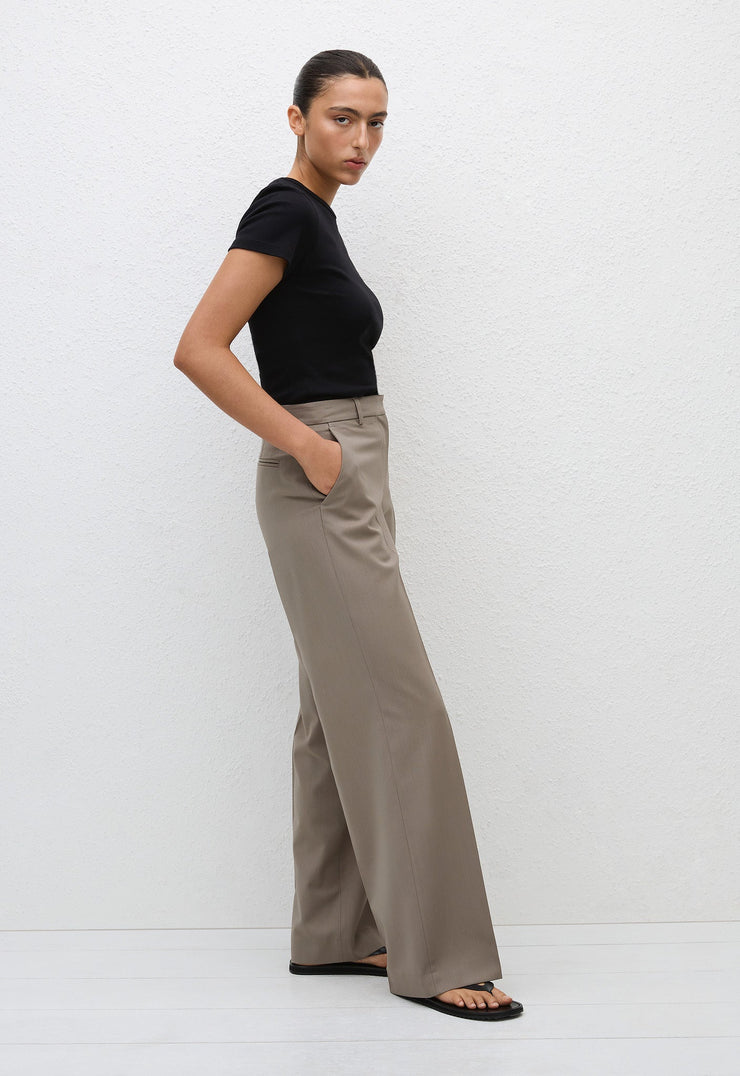 Relaxed Tailored Trouser - Taupe - Matteau