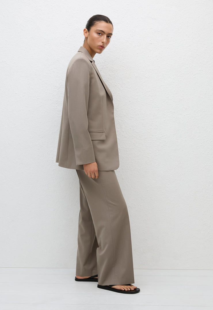 Relaxed Tailored Blazer - Taupe - Matteau