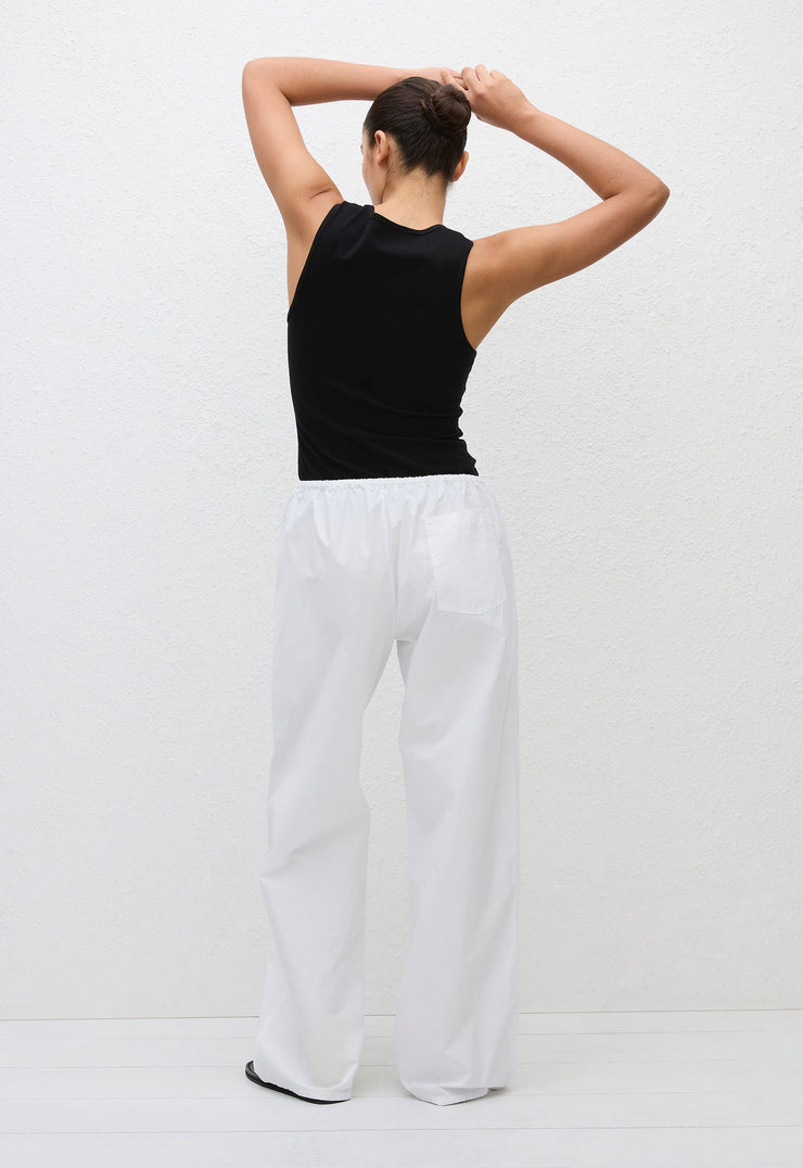 Deep U Tank - Black - Matteau