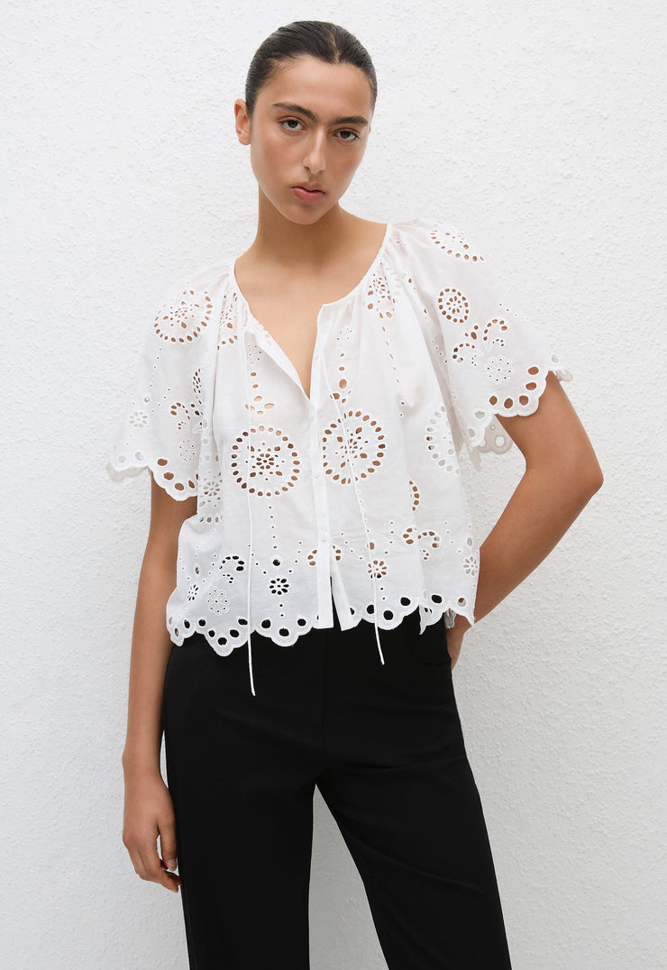 Broderie Blouse - White - Matteau