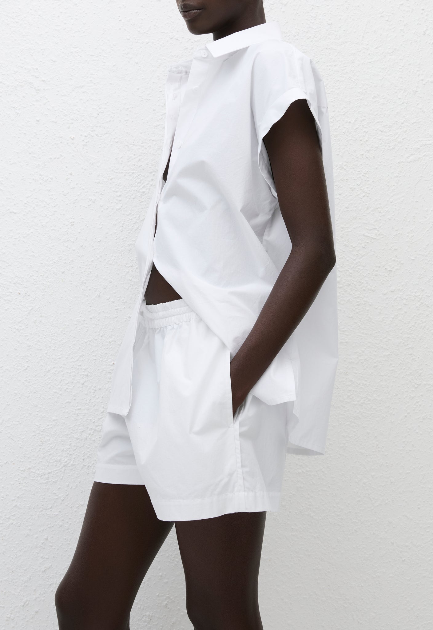 Relaxed Sleeveless Shirt - White - Matteau
