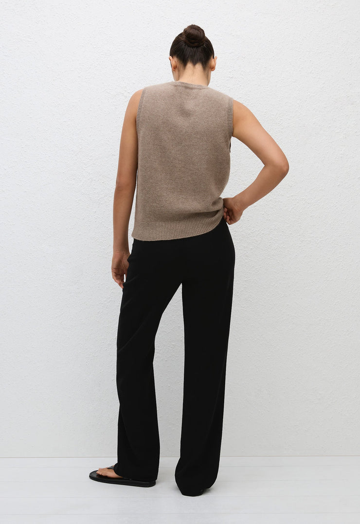 Cashmere Crew Vest - Wheat - Matteau