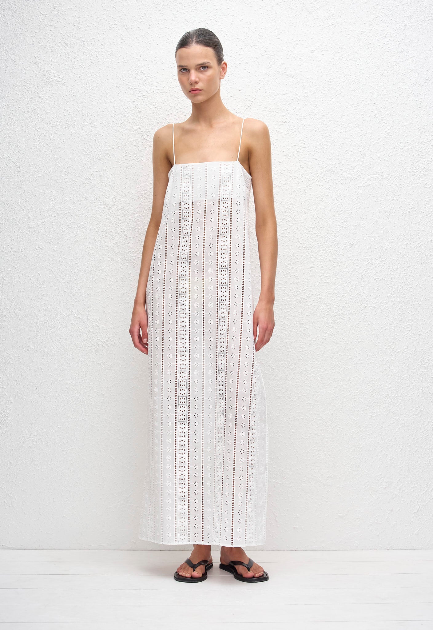 Broderie Shift Dress - White - Matteau