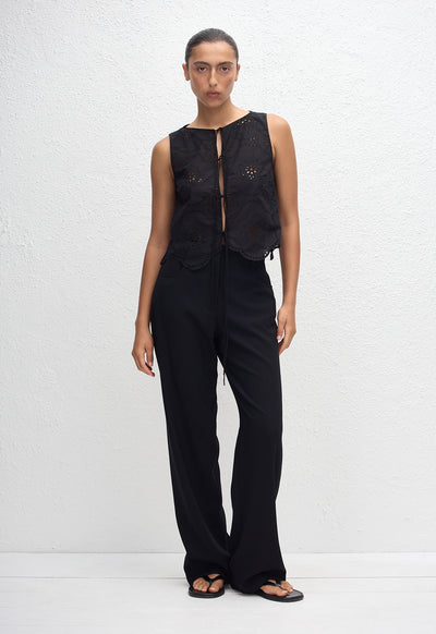 Broderie Tie Blouse - Black - Matteau