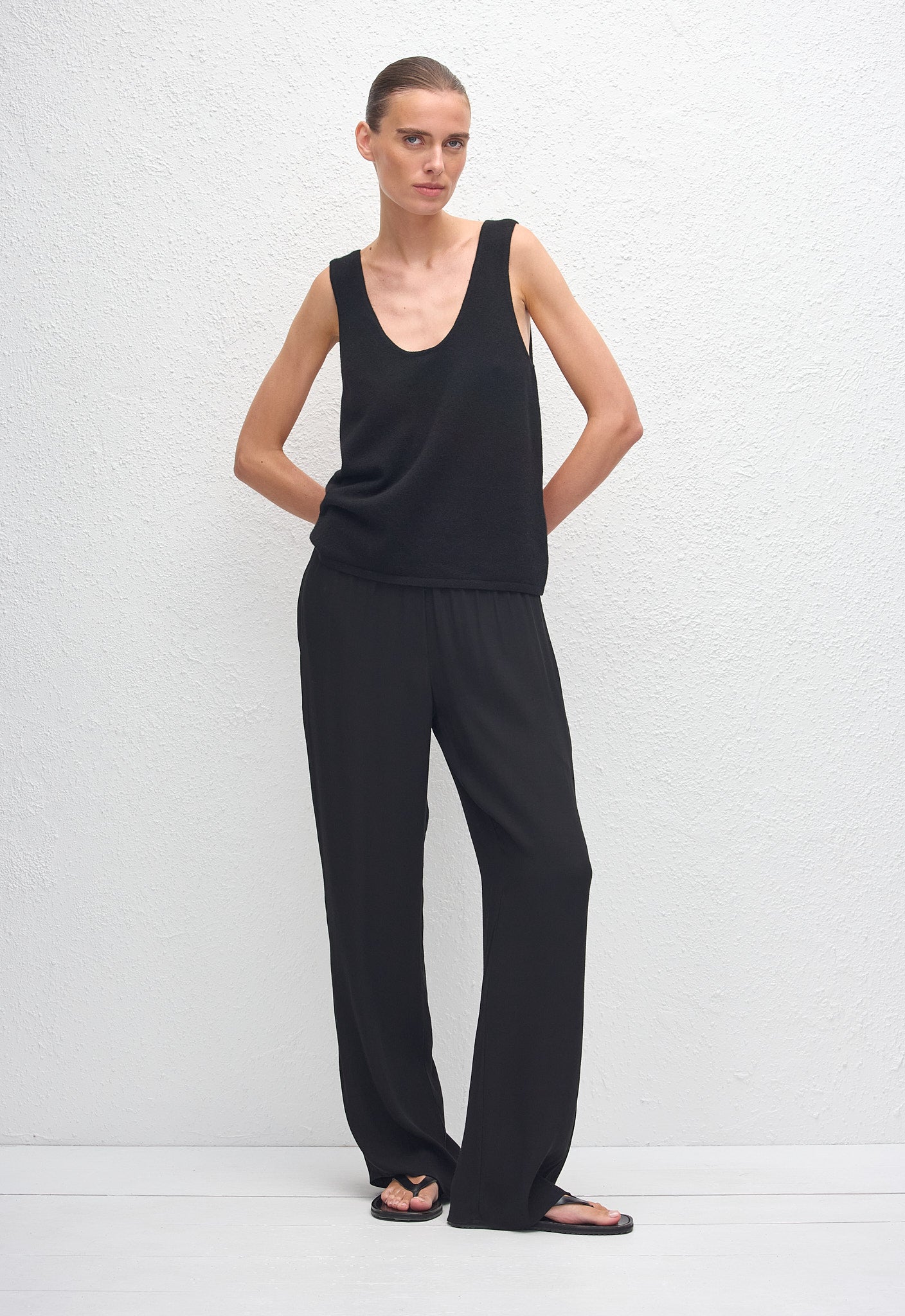 Cashmere Tank - Black - Matteau