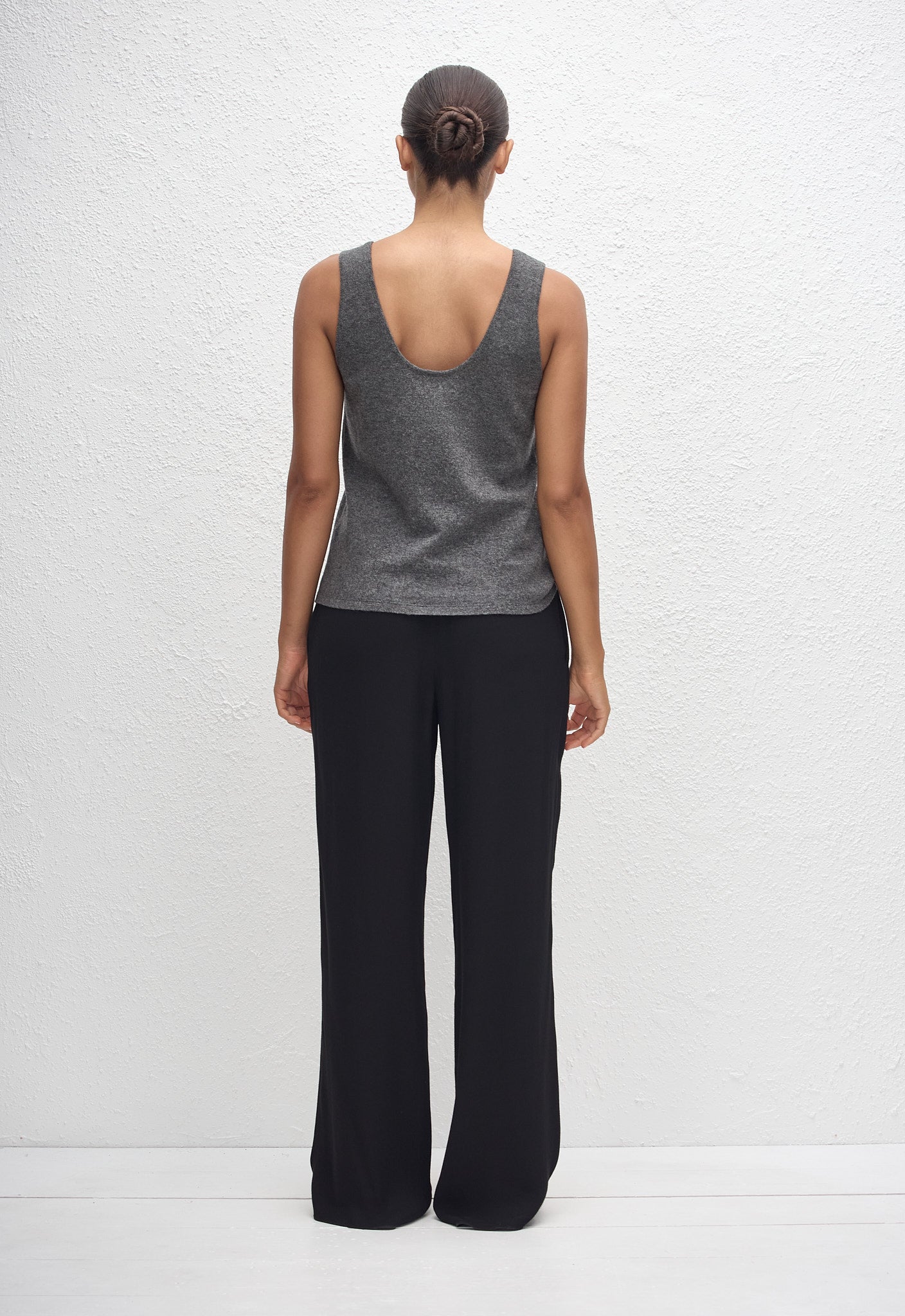 Cashmere Tank - Charcoal - Matteau