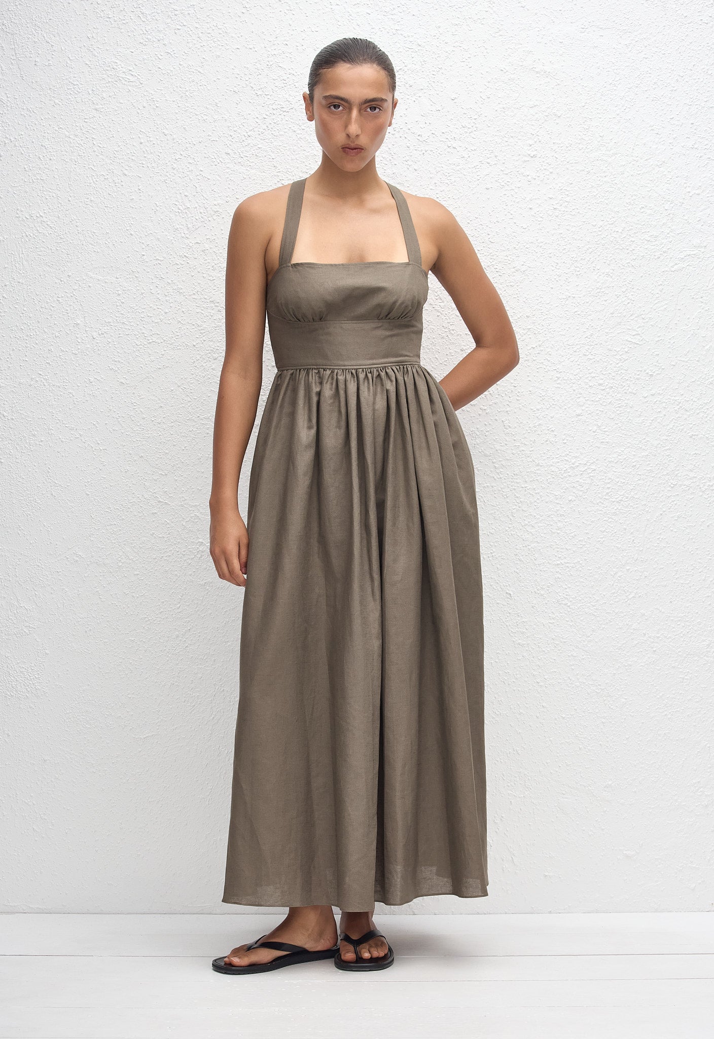Crossback Linen Dress - Myrtle - Matteau