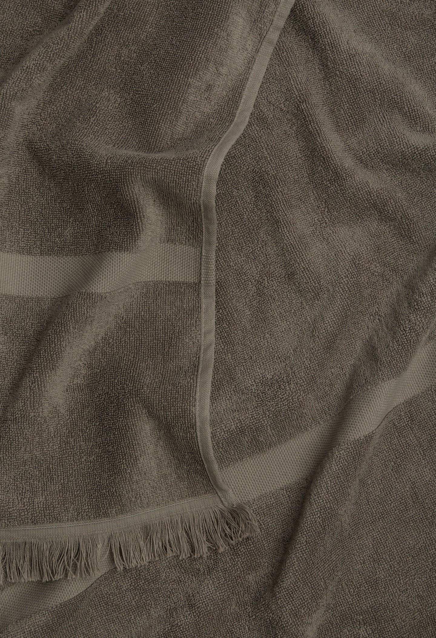 Classic Beach Towel - Taupe - Matteau