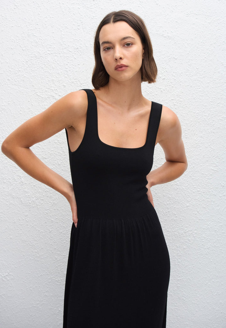 Classic Knit Dress - Black