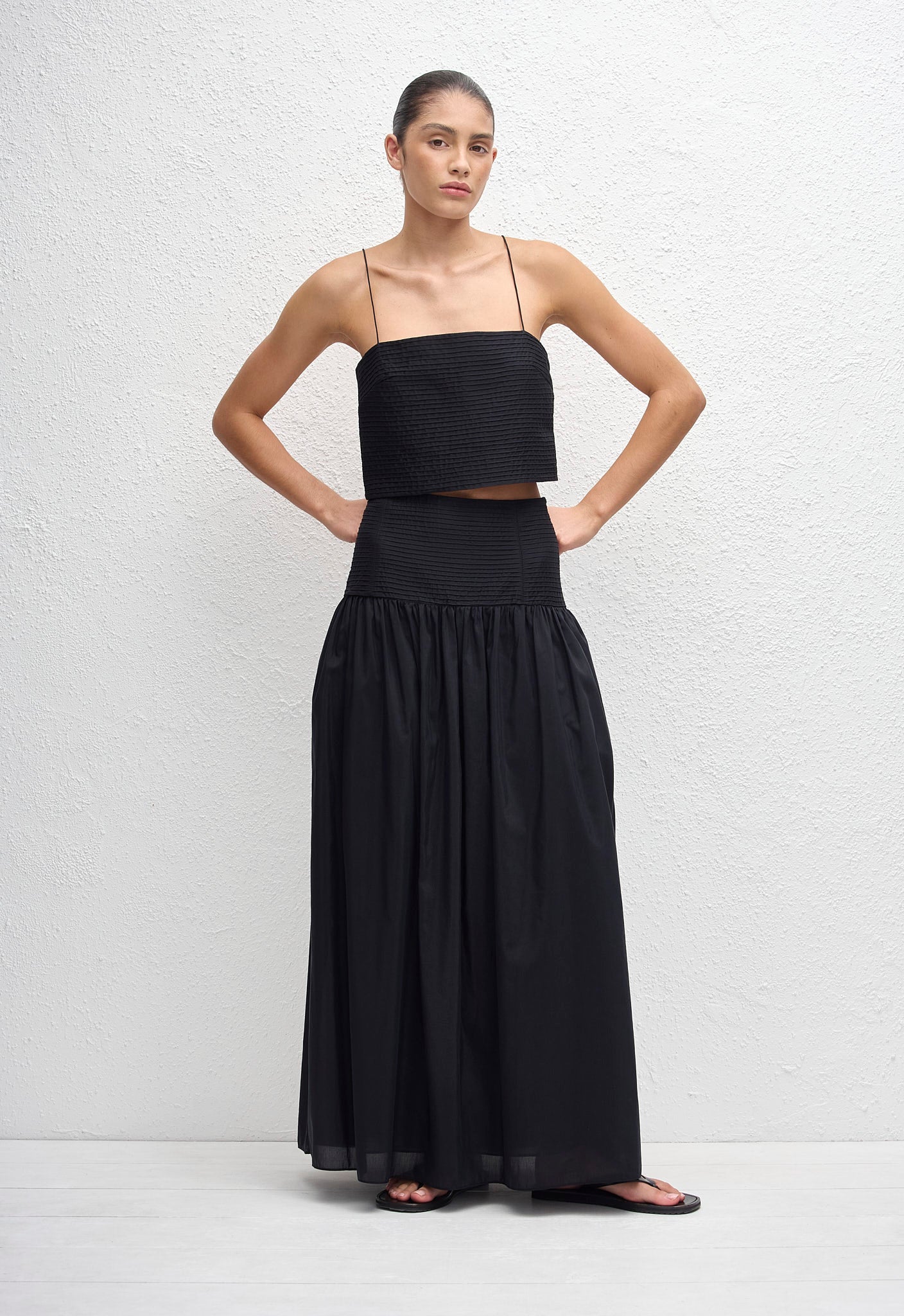 Pintuck Midi Skirt - Black - Matteau