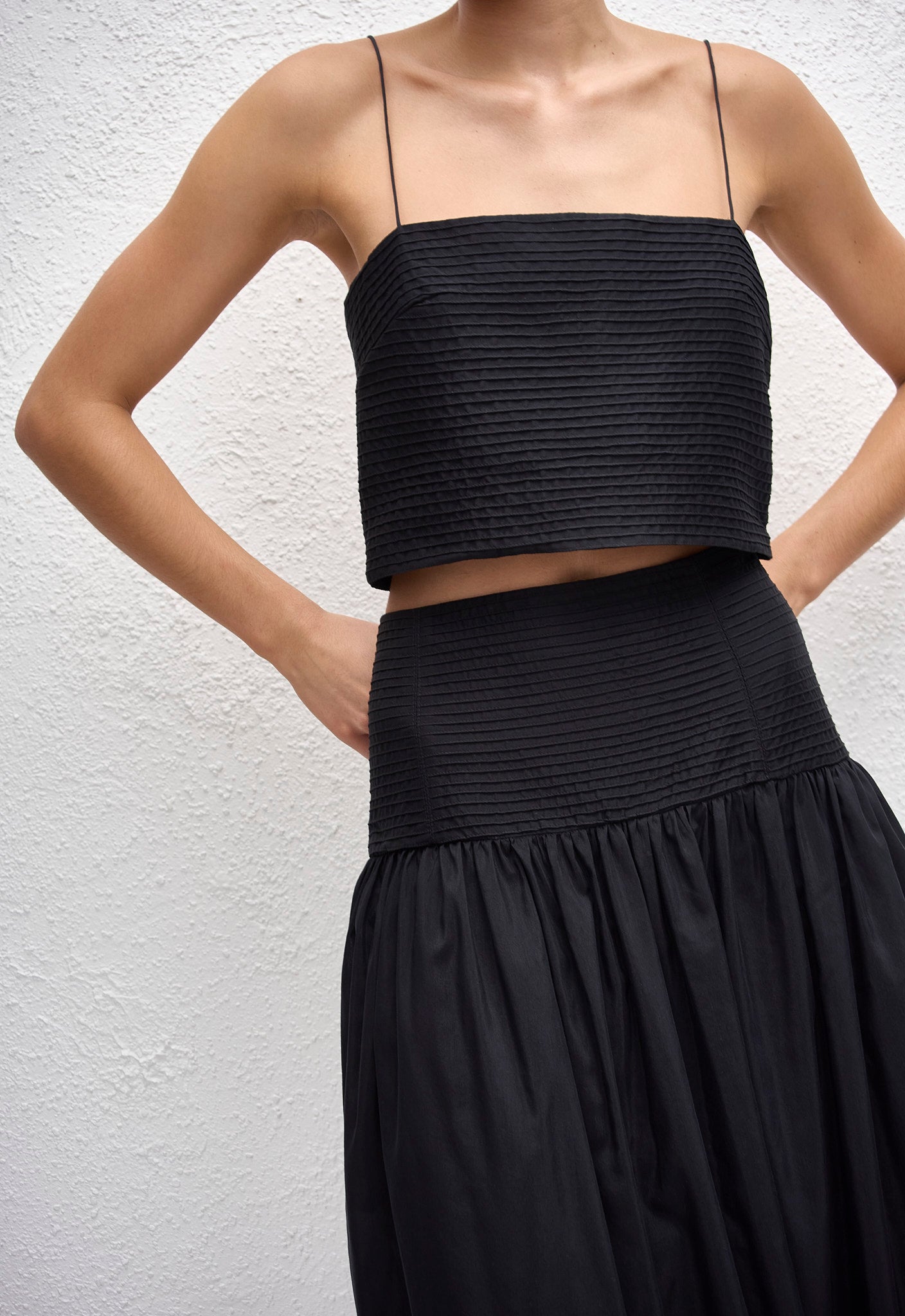 Pintuck Midi Skirt - Black - Matteau