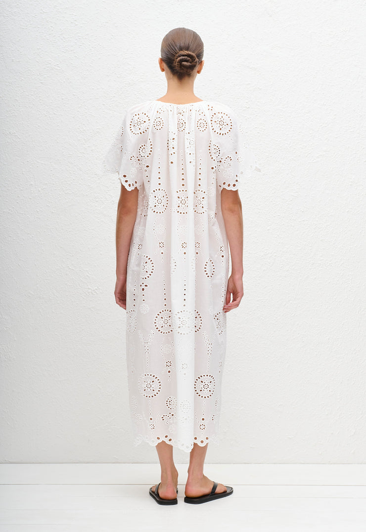 Relaxed Broderie Dress - White - Matteau