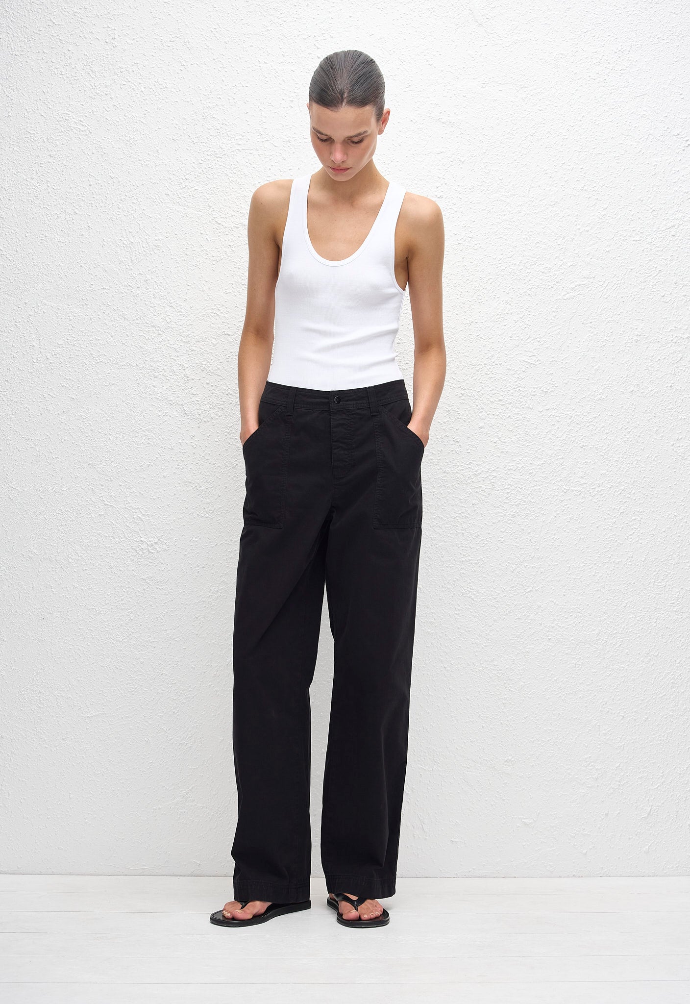 Straight Leg Cargo Pant - Black - Matteau