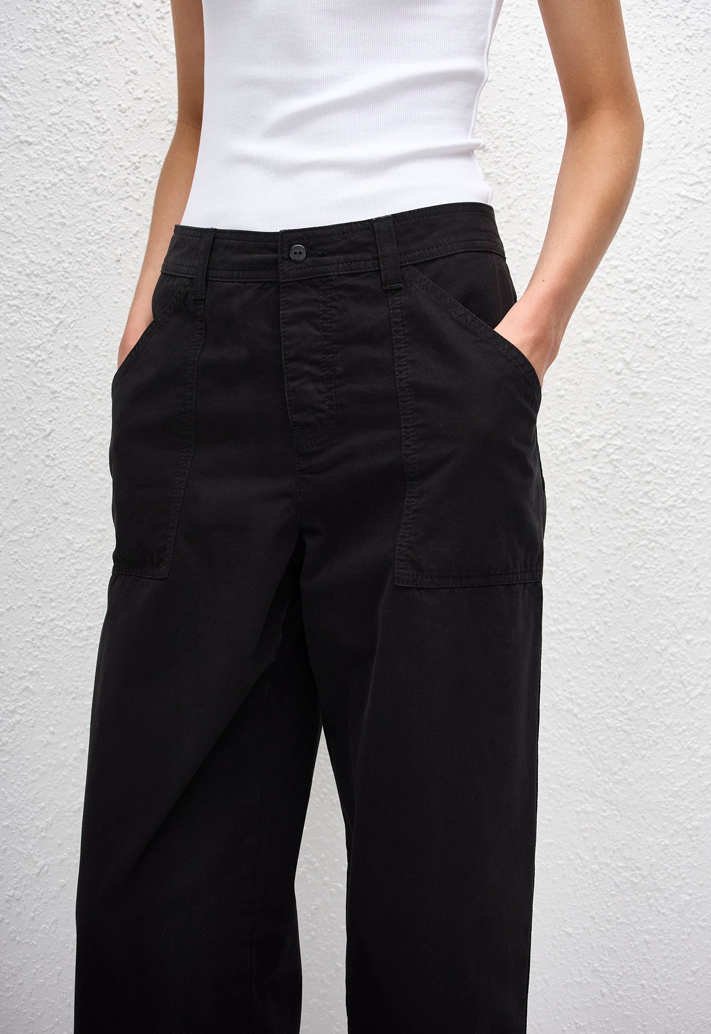 Straight Leg Cargo Pant - Black - Matteau