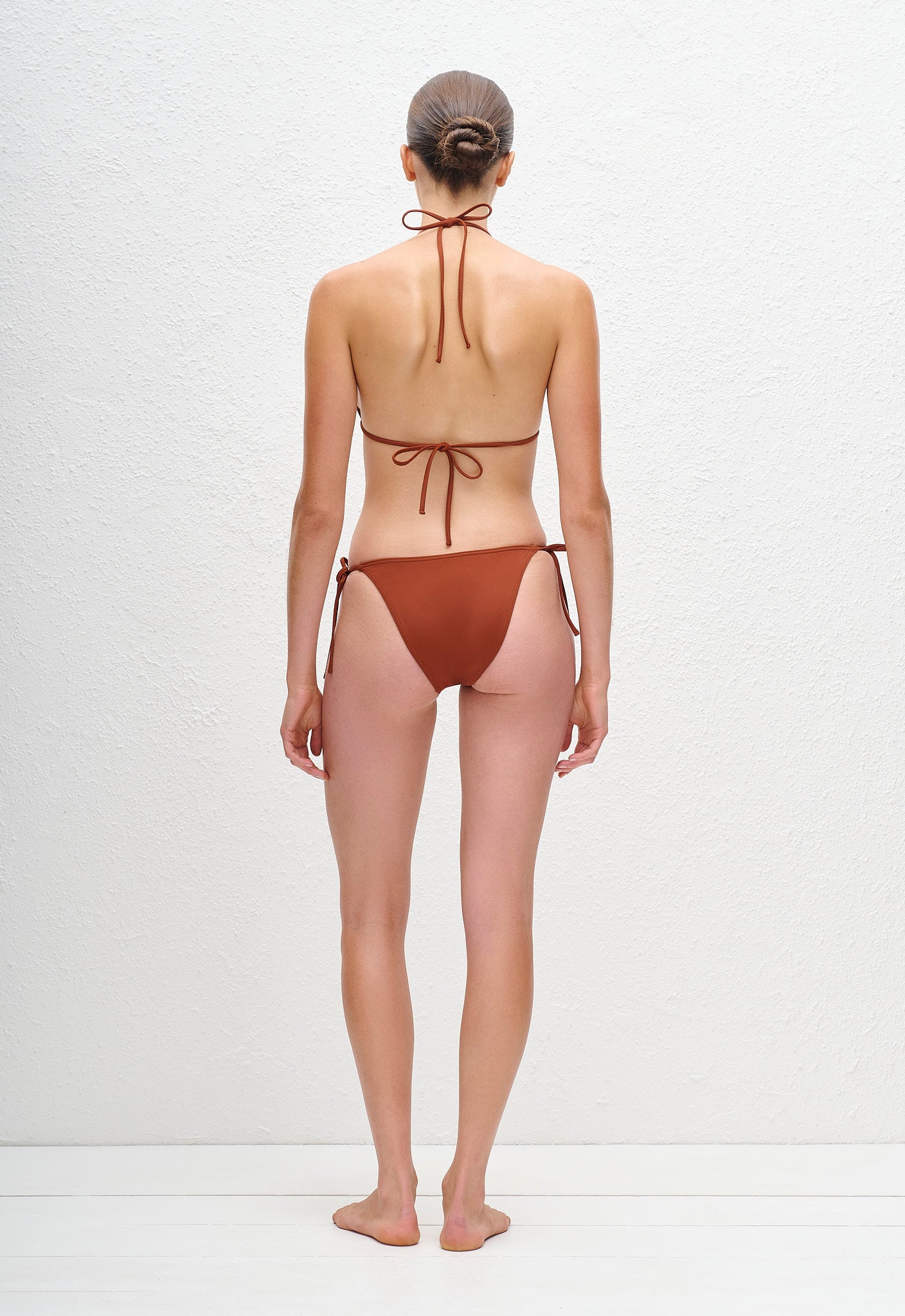 String Triangle Top - Garnet - Matteau