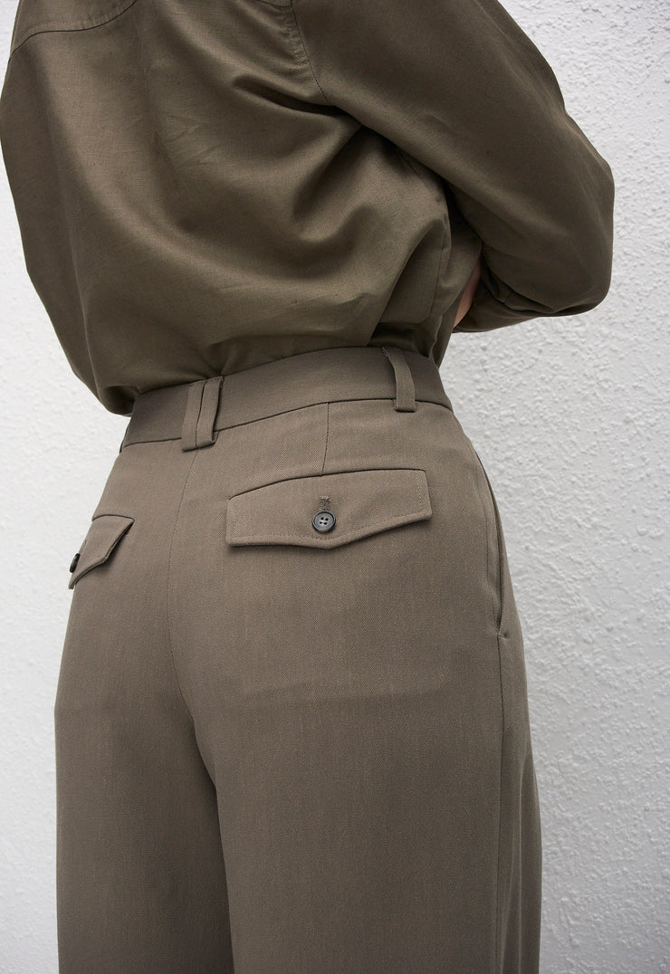 Tailored Pleat Trouser - Myrtle - Matteau