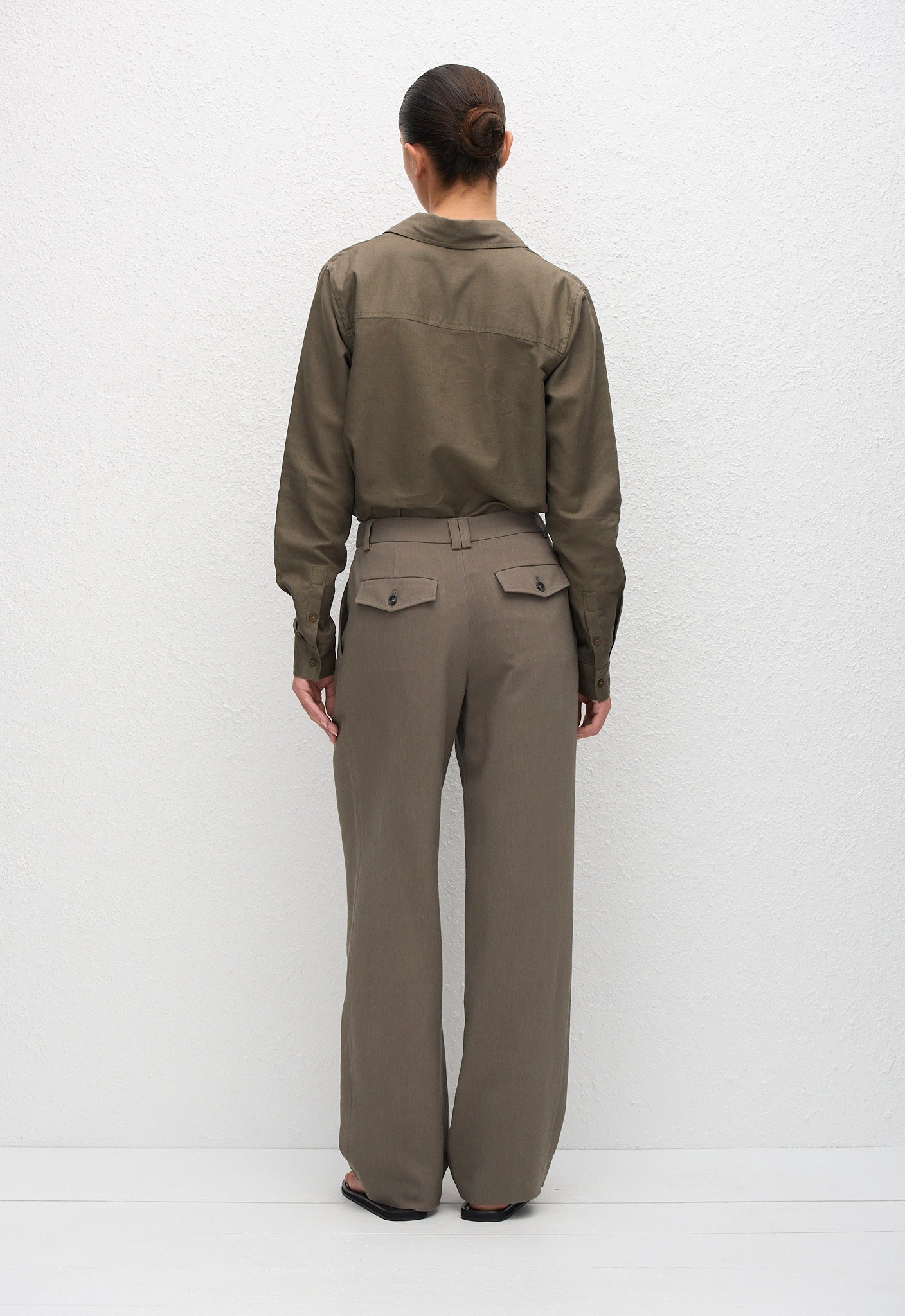 Tailored Pleat Trouser - Myrtle - Matteau